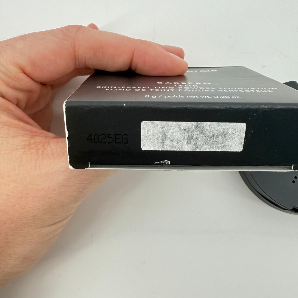 bareMinerals BarePro 16HR‎ Skin-Perfecting Powder Foundation Medium 35 Warm New - Picture 8 of 8